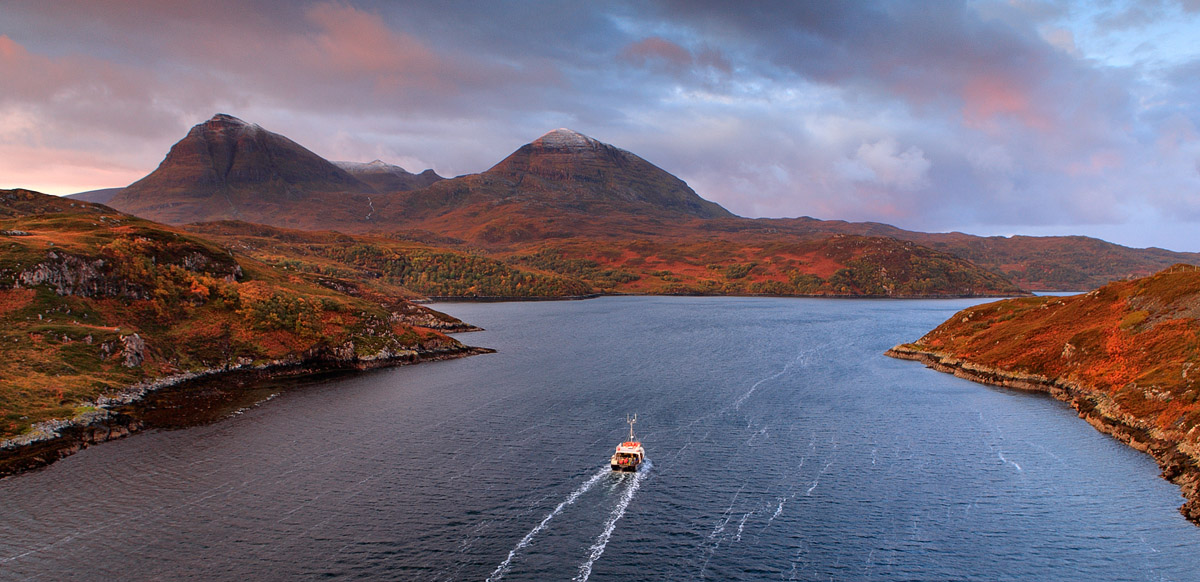 Petit bateau sur le Loch Glendhu